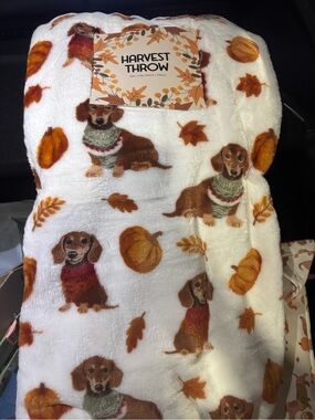 Dachshund Print Dog Blanket - White and Brown